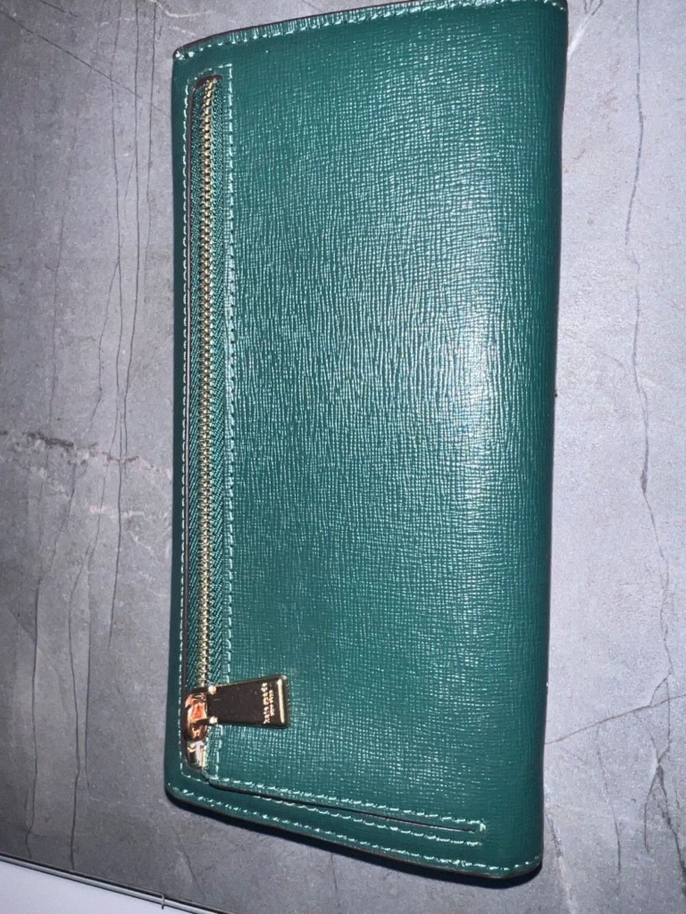 Kate Spade wallet - Picture 2 of 3